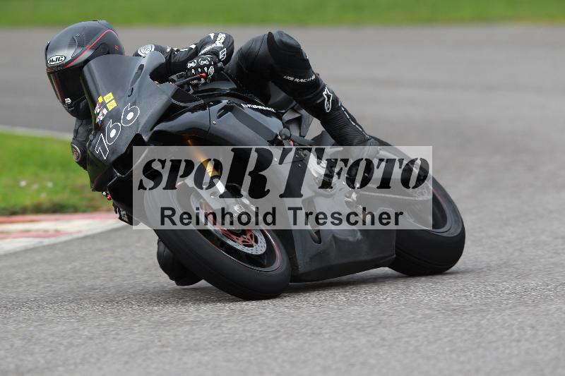 Archiv-2022/67 29.09.2022 Speer Racing ADR/166